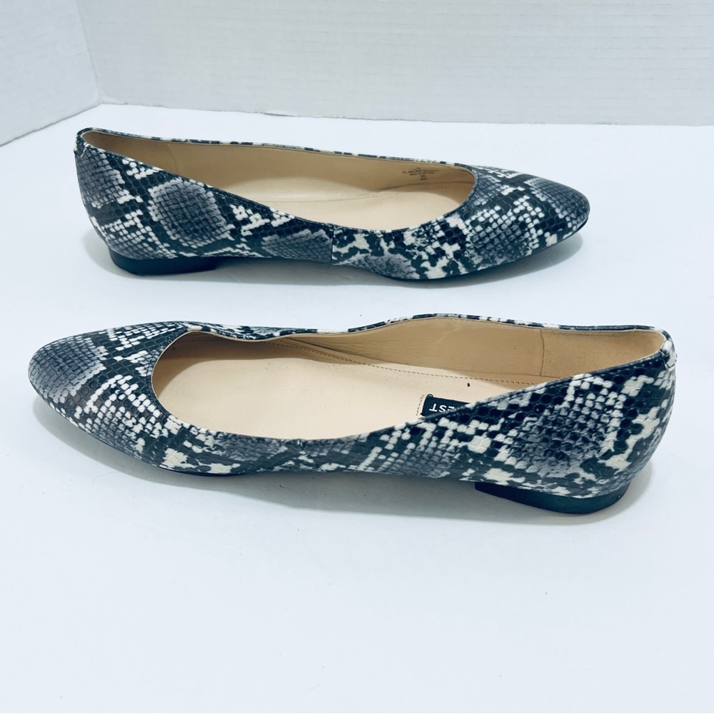 Nine West Monochrome‎ Snake Print Flats - Picture 7 of 10